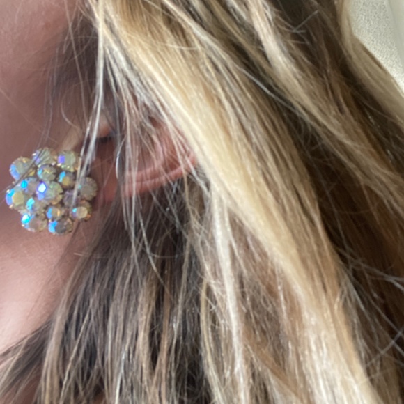 Vintage clip on earrings - Picture 11 of 12